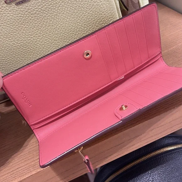 Coach Slim Wallet With Garden Plaid Print
IM/Taffy Multi NWT - Picture 11 of 16